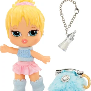 Bratz Babyz Runwayz Cloe Collectible Fashion Doll